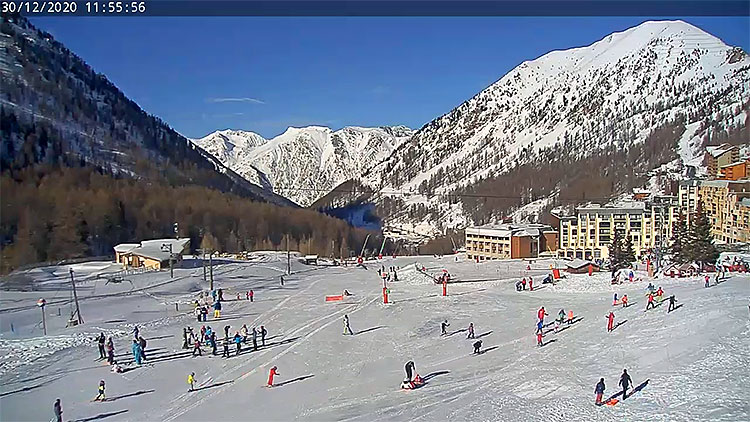 en/france/provence-alpes-cote-d-azur/isola-2000-front-de-neige